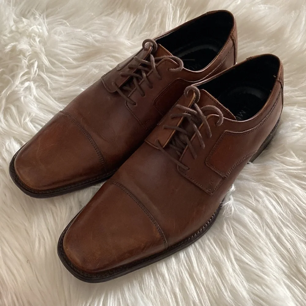 Johnston & Murphy brown leather Oxford shoes